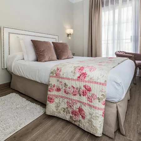 بيت ضيافة Boutique Plaza Cantarero نيرخا