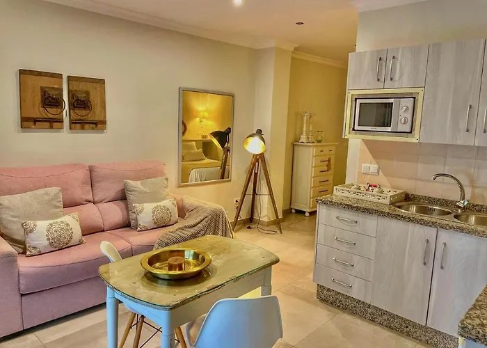 Boutique Plaza Cantarero بيت ضيافة نيرخا